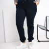 Tmavě modré plus-size tepláky s kapsami – DELENNA