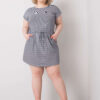 Tmavě modro-bílé pruhované plus size mini šaty SARIYAH