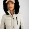 Světle béžová prošívaná přechodová bunda s kapucí – VELORELA