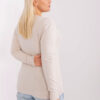 Světle béžový přiléhavý plus size svetr SHQIPE
