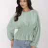 Pistáciová halenka PEPLINA s peplum lemem